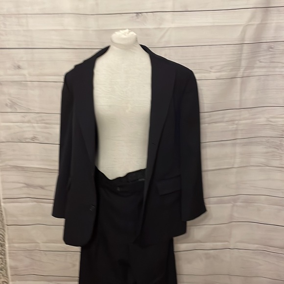 Haggar Black Label Suit - Picture 5 of 9